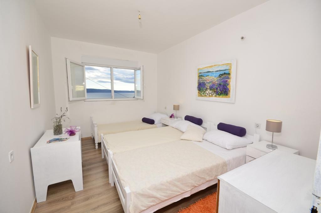 Apartment Croatia Art ドラスニセ 部屋 写真