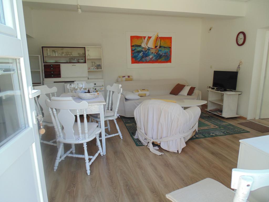 Apartment Croatia Art ドラスニセ エクステリア 写真